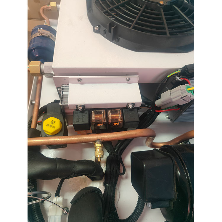 Rooftop 12V 24V AC 0 -18 Degre - Food & Snacks Coloring Book Bold & Easy ulasan dan harga