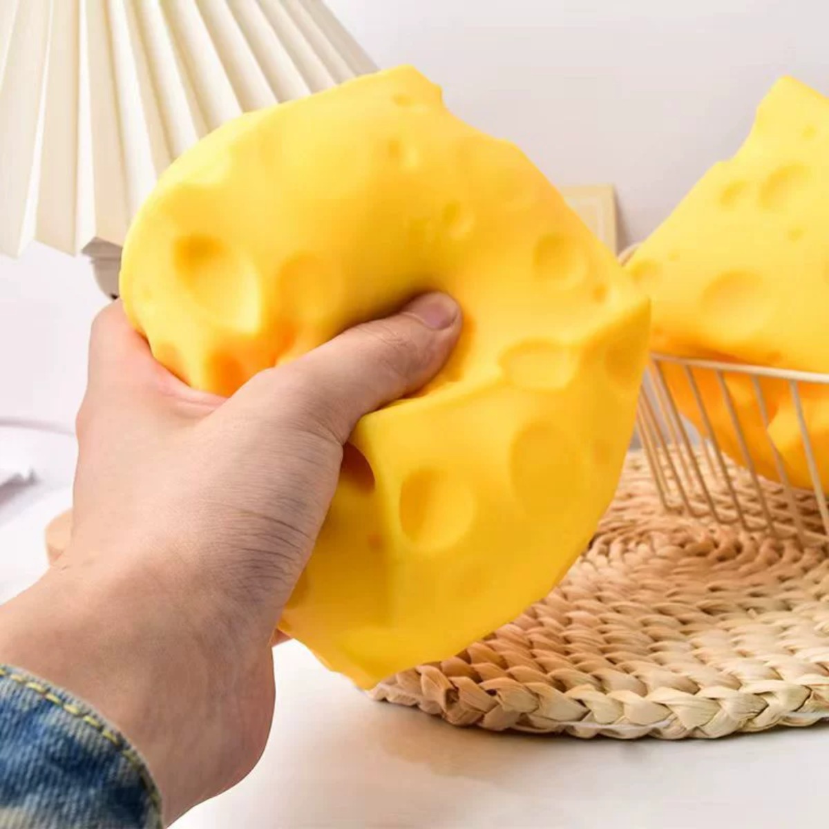 Cheese Stress Ball Squishy Toy - Food & Snacks Coloring Book Bold & Easy ulasan dan harga
